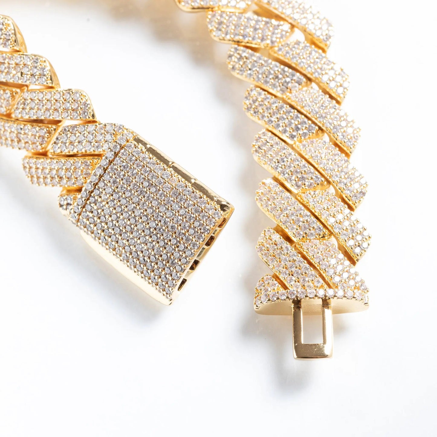 Tyresse 19mm Iced Prong Cuban Bracelet - Gold